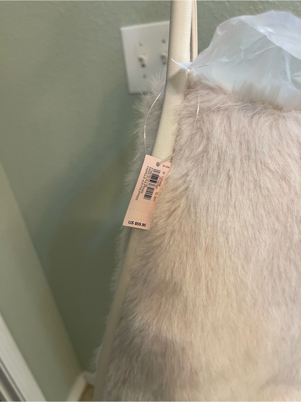 Victoria's Secret Cream Faux Fur Tote with Gold Logo - Picture 4 of 6